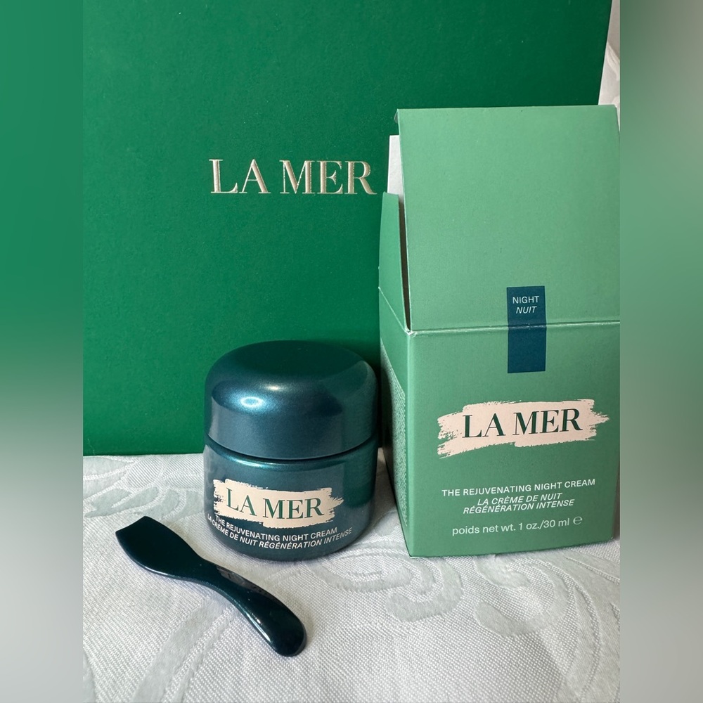 La Mer Night Cream - Elegant Green Packaging